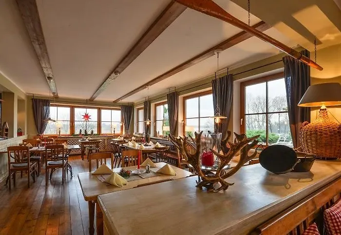 Chiemseefischer Hotel 2*