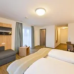 Chiemseefischer Hotel Grabenstatt